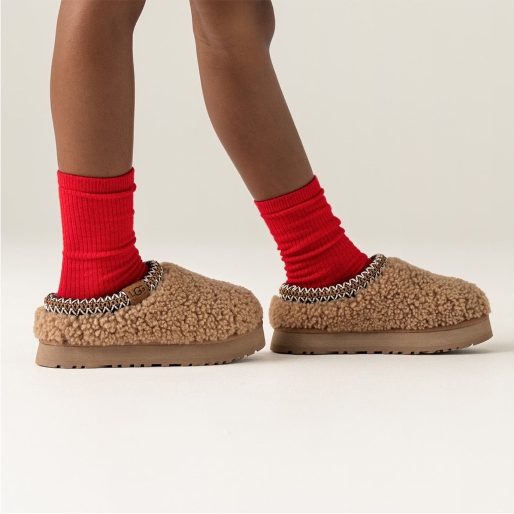 NEW UGG Kids Tazz Maxi Curly Genuine Shearling Slipper Size 5